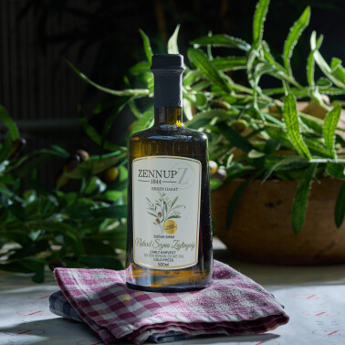SOĞUK SIKIM AYVALIK SIZMA ZEYTİNYAĞI 500ml - Zennup 1844