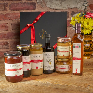 ZENNUP1844 YENİ YIL LEZZET DOLU HEDİYE KUTUSU✨ 🎁 - Zennup1844