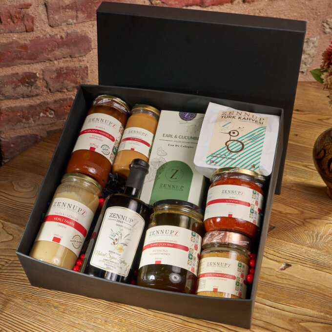 ZENNUP1844 YENİ YIL LEZZET DOLU HEDİYE KUTUSU🎁✨ - 3